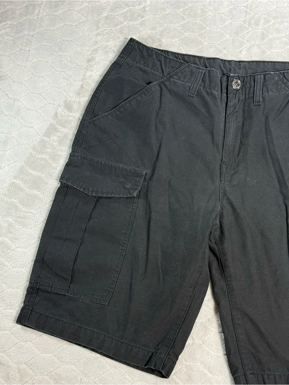 True Religion Cargo Shorts Size 34 Black Utility Y2K Streetwear